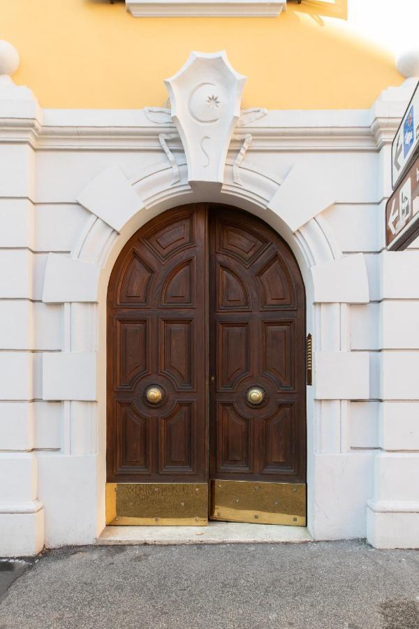 Twin Flowers Apartment In San Giovanni Rom Exterior foto